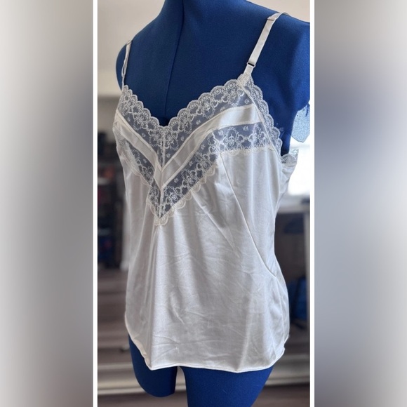 Vintage 70's Vanity Fair Beige Chevron Lace Cami Camisole Slip Top Size 36 *FLAW - Picture 3 of 9